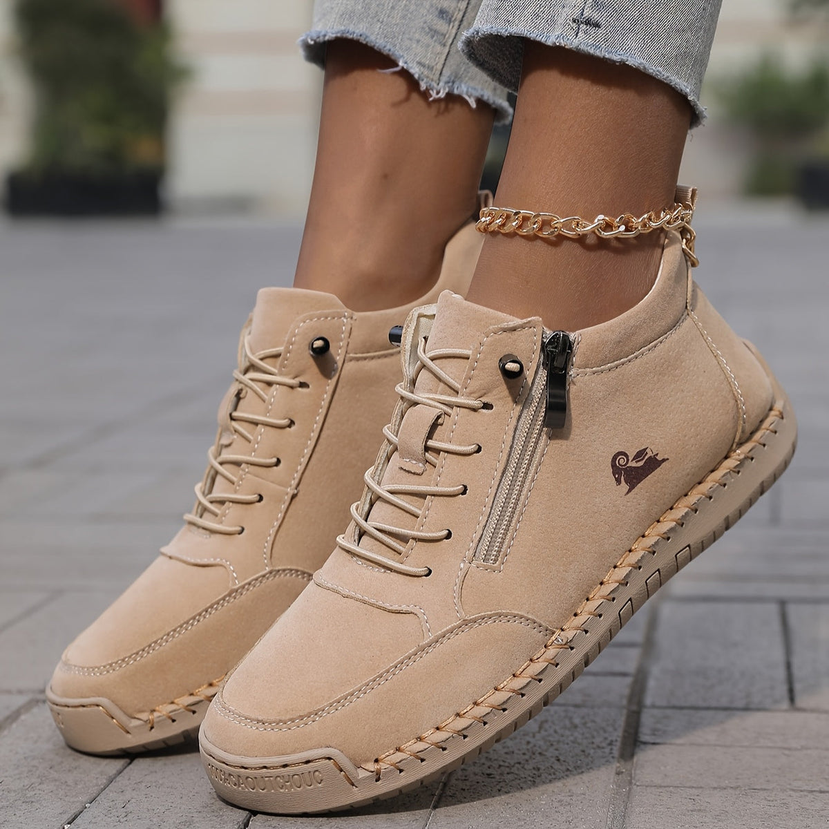 Francesca | Sneakers con zip laterale e lacci elastici
