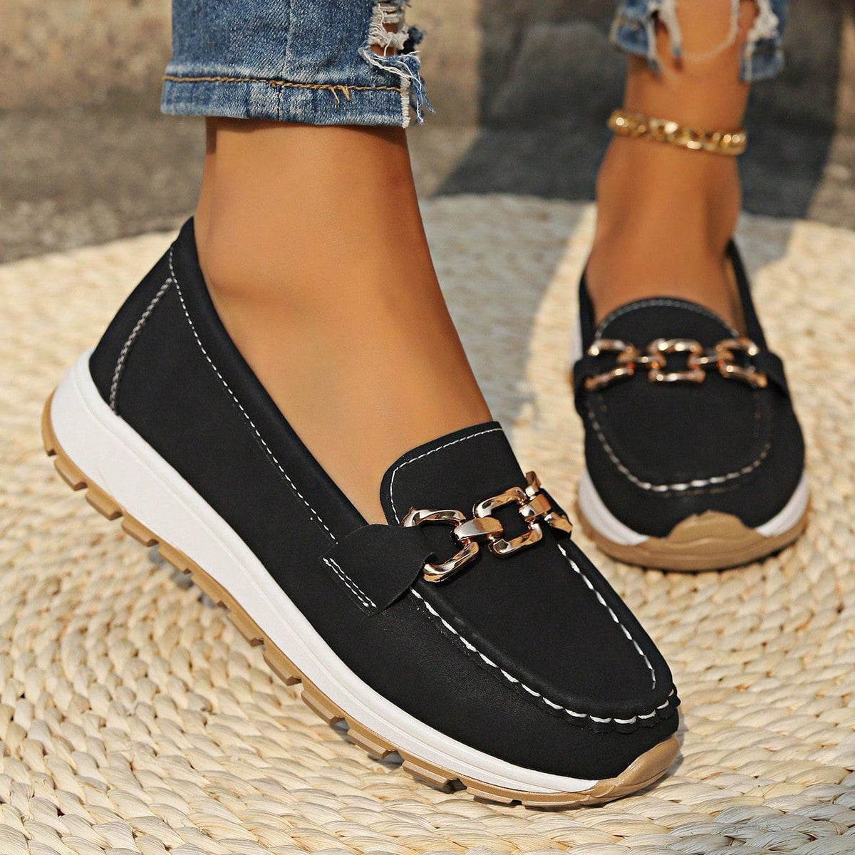 Miriam | Mocassini effetto camoscio con morsetto e suola sneaker - Nero