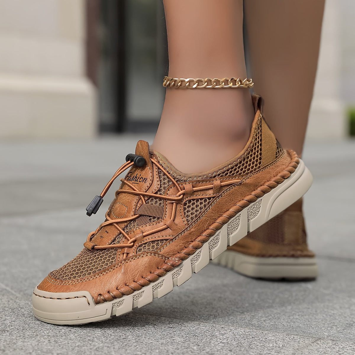 Daniela | Sneakers traspiranti in rete con lacci a strozzo