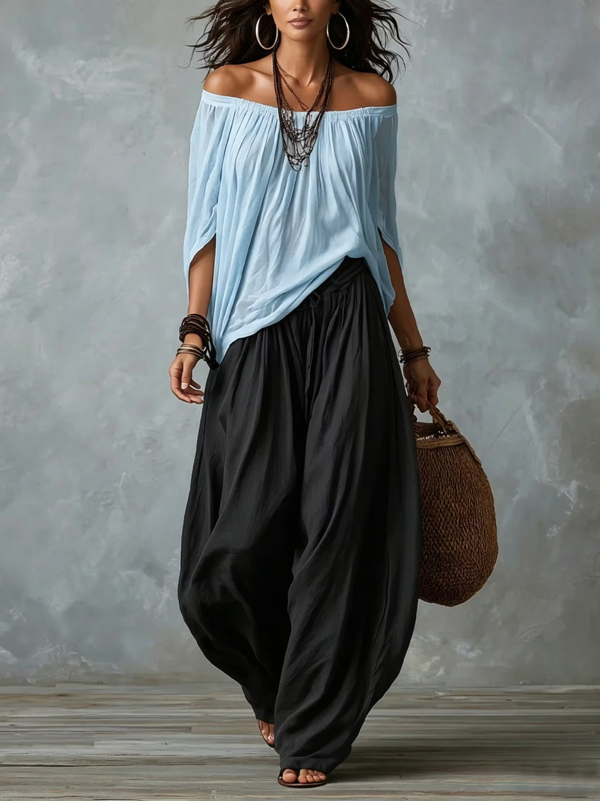Cloe, coordinato top spalle scoperte e pantaloni alla turca, azzurro chiaro