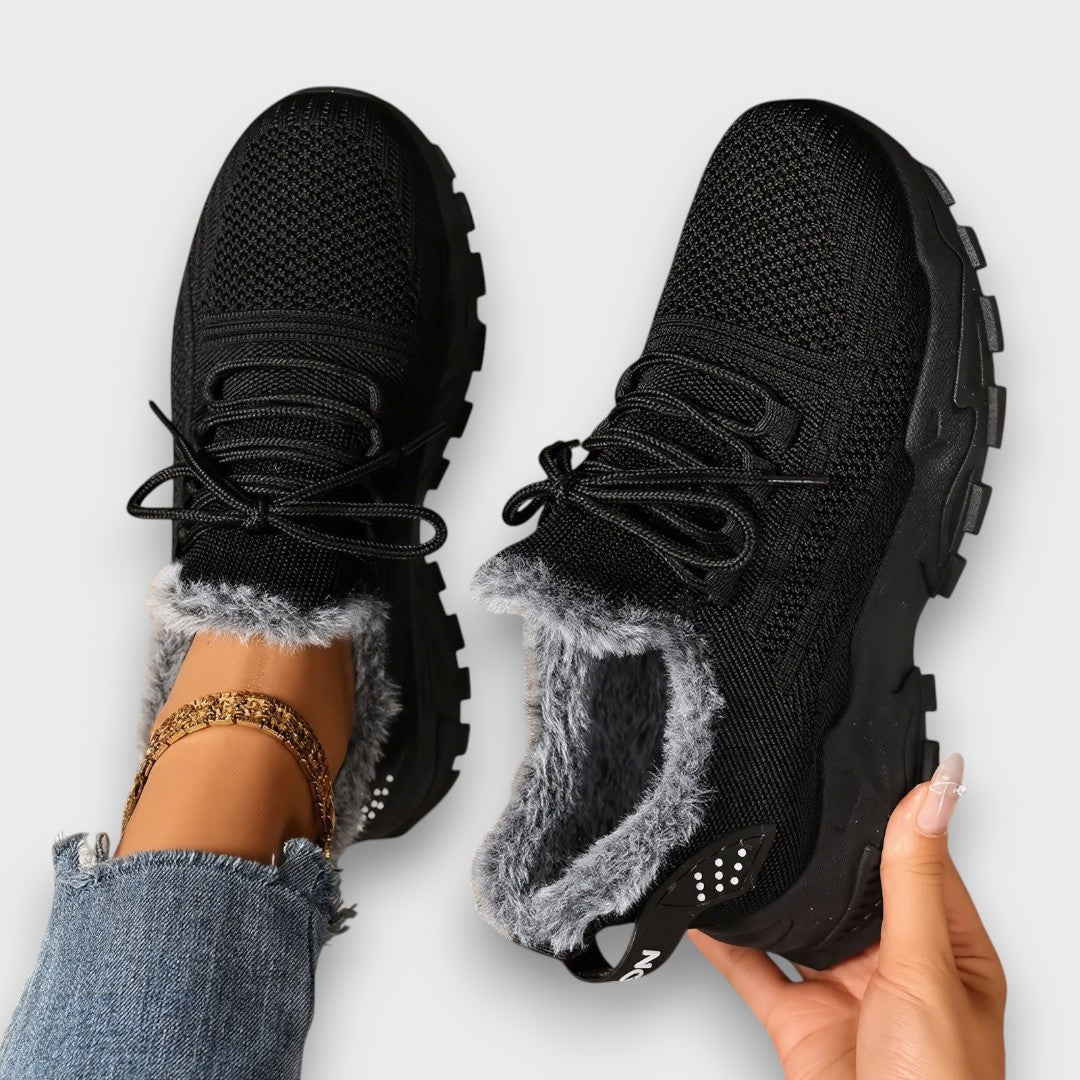 Angela | Sneakers invernali foderate con lacci - Nero