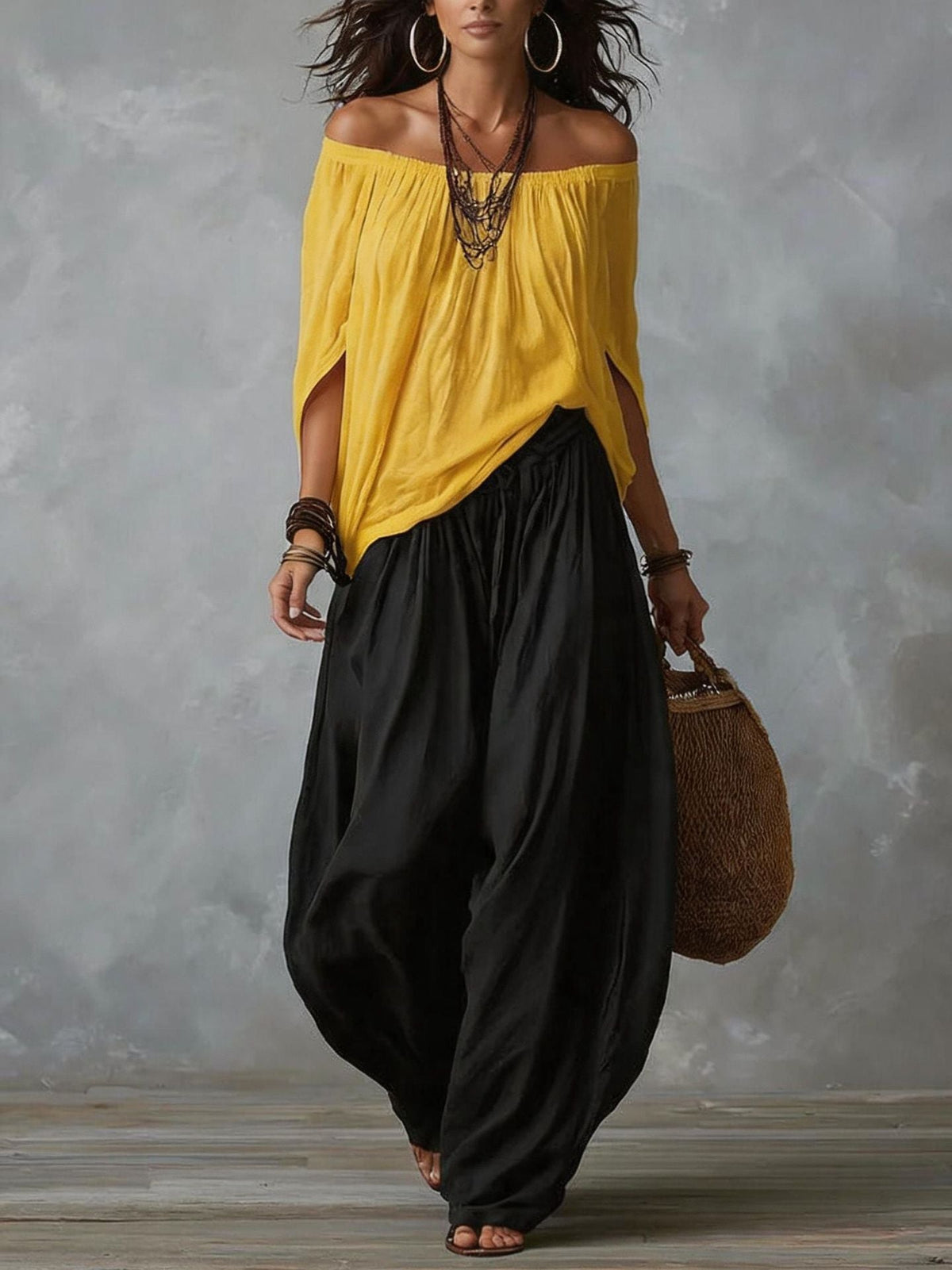 Cloe, coordinato top spalle scoperte e pantaloni alla turca, giallo
