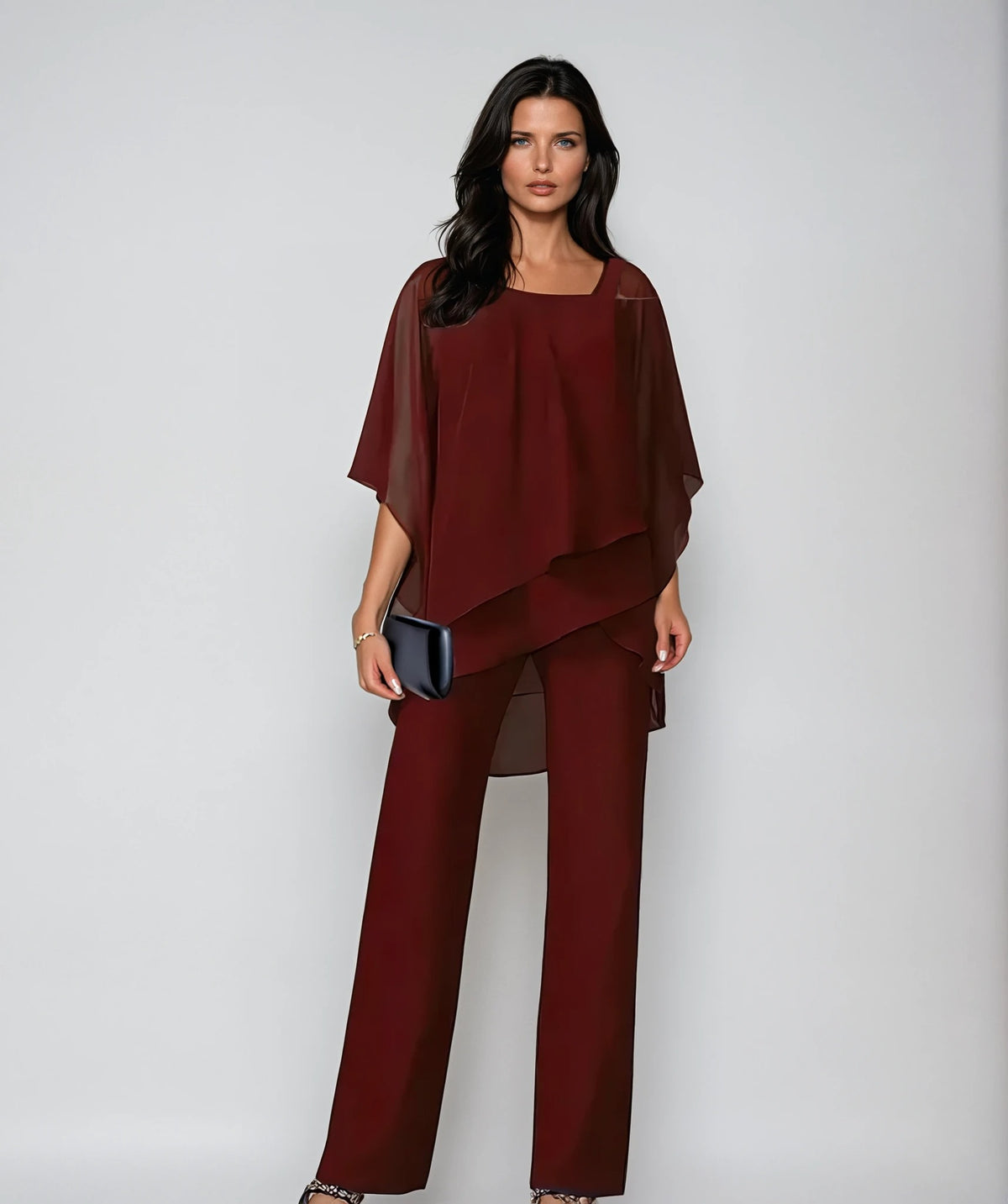 Adriana, coordinato con top asimmetrico a strati e pantaloni a gamba larga, bordeaux