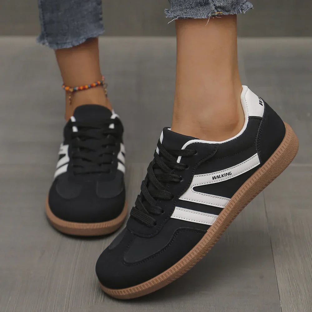 Delia | Sneakers basse con doppia banda laterale - Nero