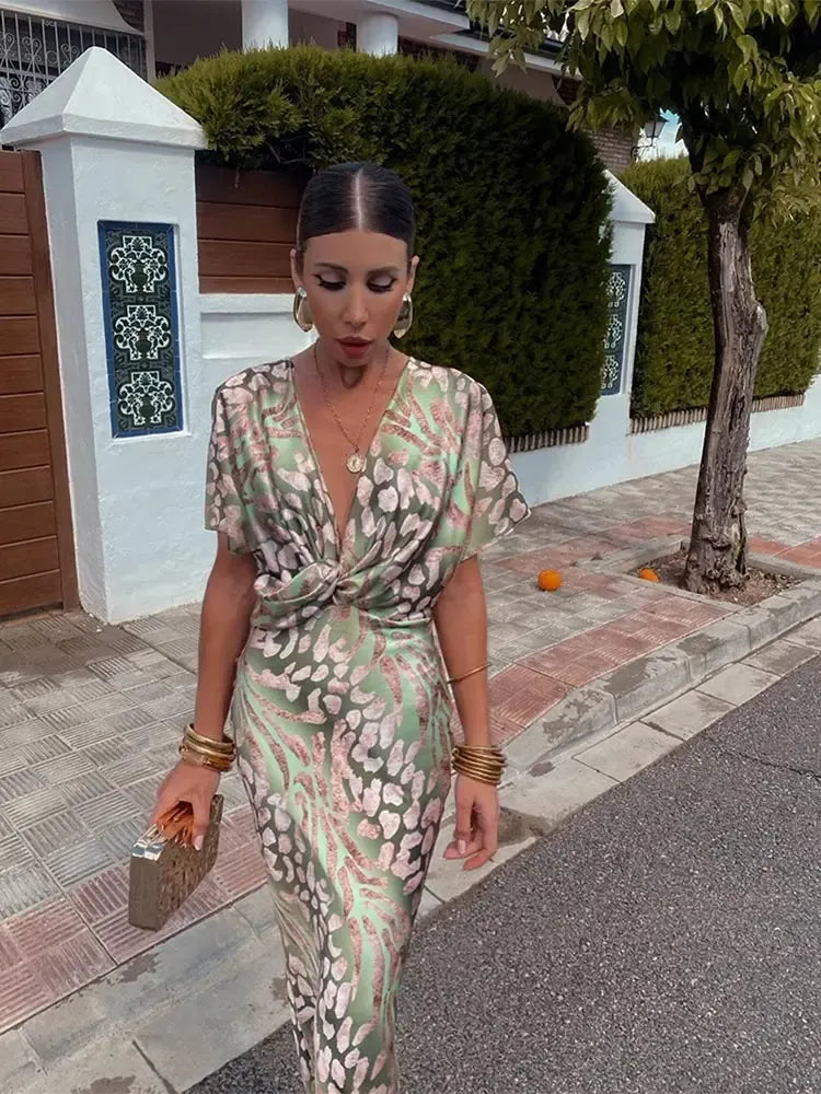 Ilenia, vestito midi stampato effetto raso con scollo a V