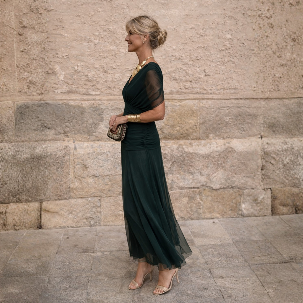 Michela, vestito lungo in chiffon con spalle scoperte, verde scuro