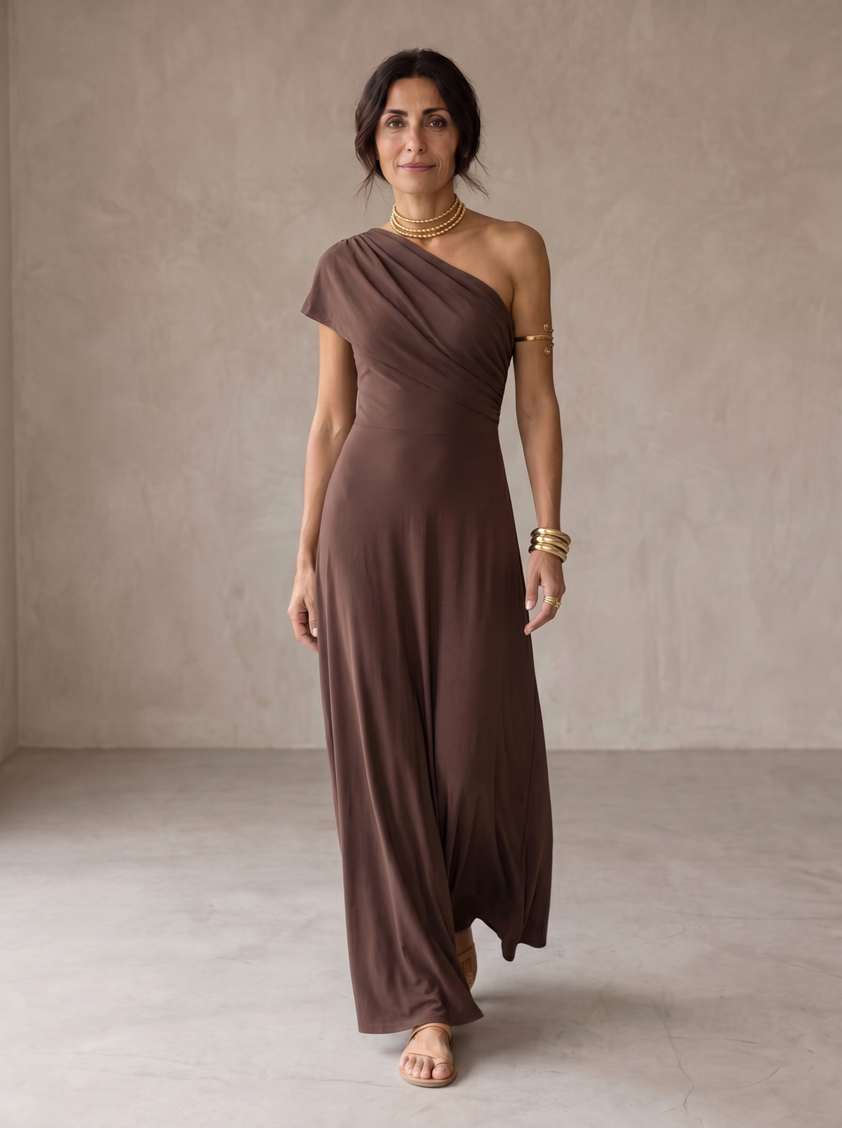 Teodora, vestito lungo drappeggiato, marrone cioccolato