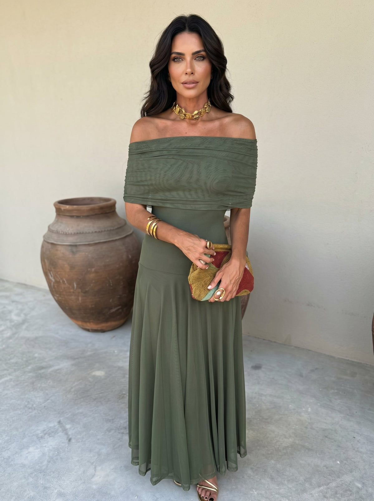 Teodora, vestito lungo drappeggiato, verde oliva