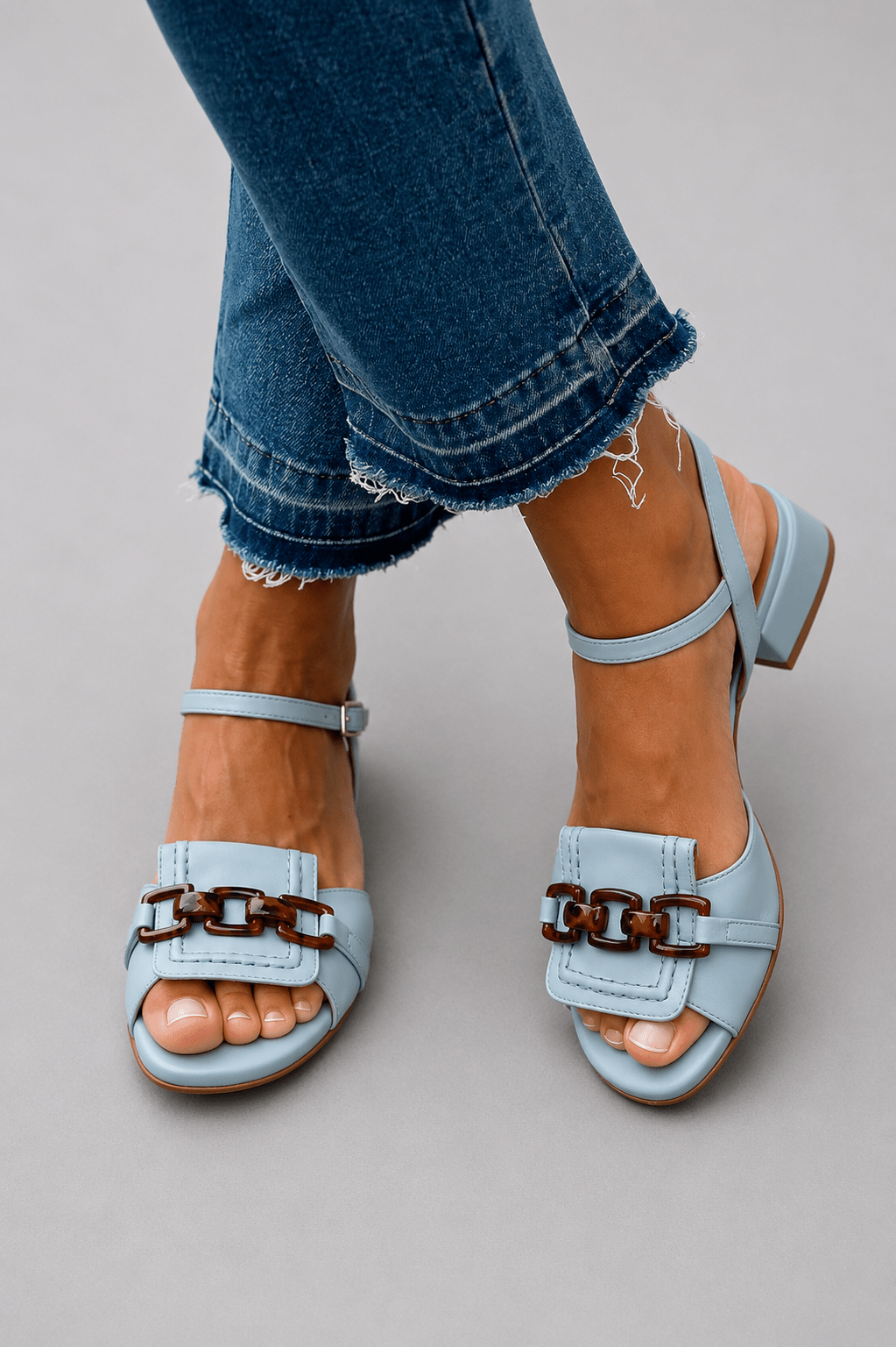 Ambra | Sandali blu con dettaglio frontale