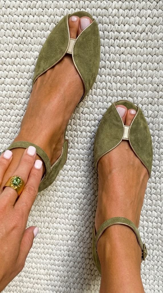Ornella | Sandali dalla linea morbida